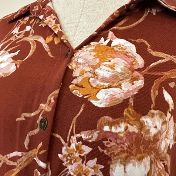 New Directions High Low Button Front Tunic - Picture 5 of 6